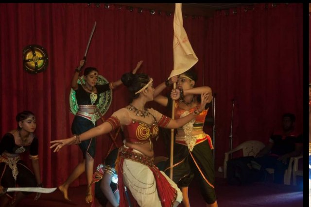 බස්නාහිර_පලාත්_සාහිත්‍ය_උත්සවය